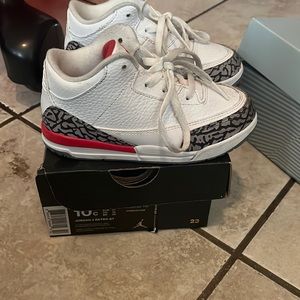 TODDLER JORDAN RETRO 3 USED